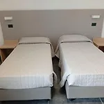Ξενοδοχείο Tiby 3*