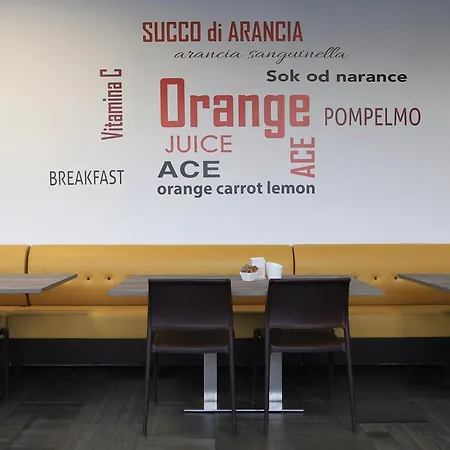 Tiby Ξενοδοχείο 3*