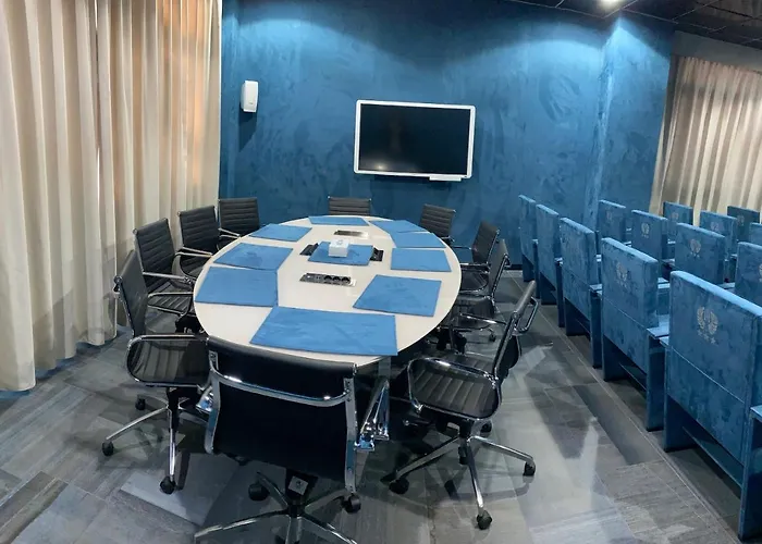 Ξενοδοχείο Tiby 3*