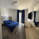 Tiby Hotell