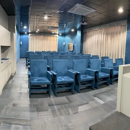 Tiby מלון 3*