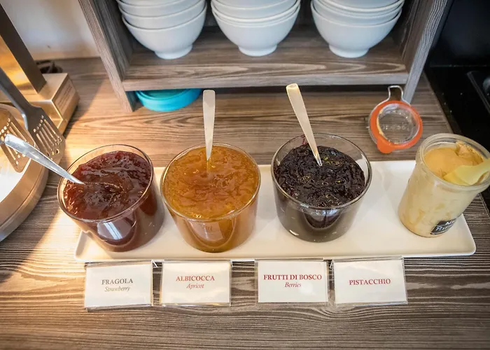 Tiby Отель Модена